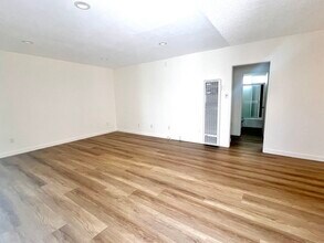 1815 Camden Ave, Unit #1 in Los Angeles, CA - Building Photo - Building Photo