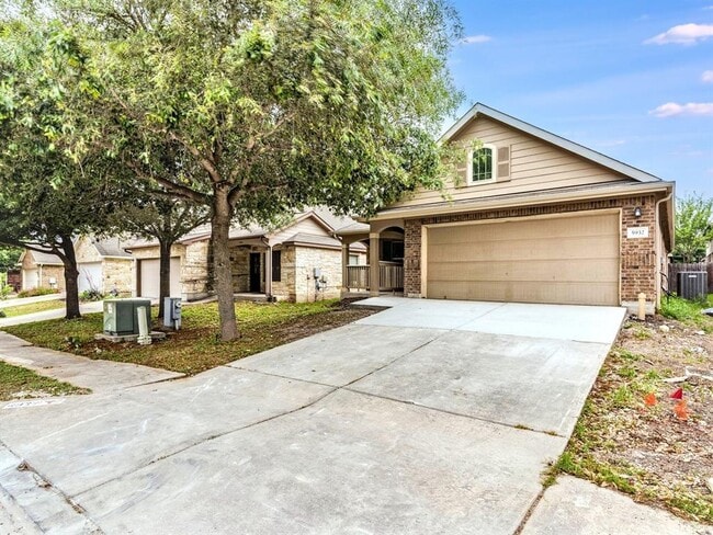 5932 Abby Ann Ln in Austin, TX - Building Photo - Building Photo
