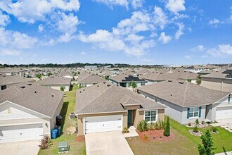 1125 Torrente Ln in Haines City, FL - Building Photo - Building Photo