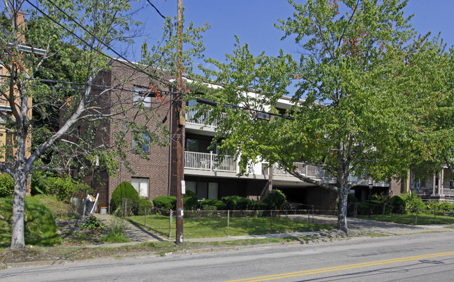 220 S Negley Ave in Pittsburgh, PA - Building Photo - Building Photo