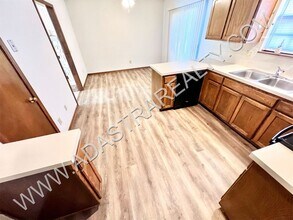 6701 W 149th Terrace in Overland Park, KS - Building Photo - Building Photo