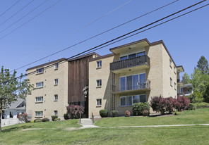 DeVille Cliff Apartments