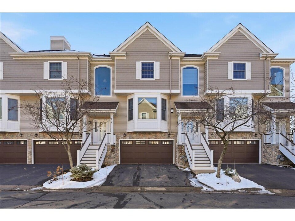 972 Fairfield Ct in Hopkins, MN - Building Photo