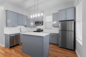 858 N Paulina St, Unit 1 in Chicago, IL - Building Photo - Building Photo