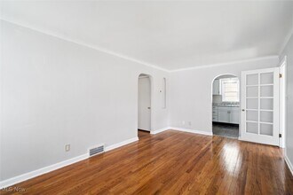 5215 E 115th St in Garfield Heights, OH - Building Photo - Building Photo