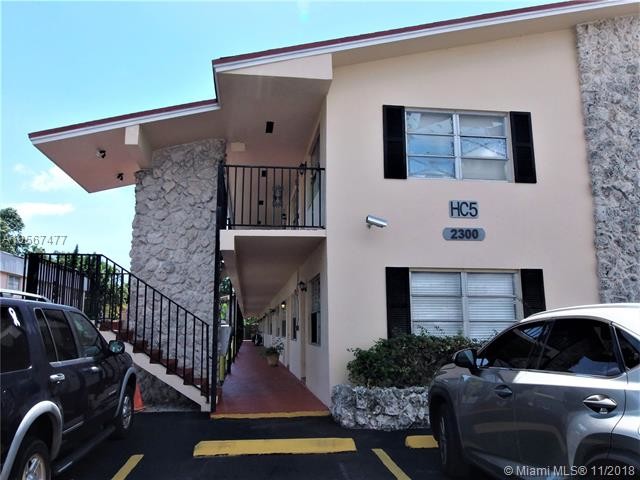 2300 Madison St-Unit -201 in Hollywood, FL - Foto de edificio