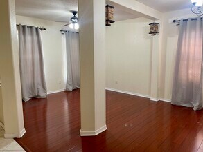 9175 Tivoli Chase Dr in Orlando, FL - Building Photo - Building Photo