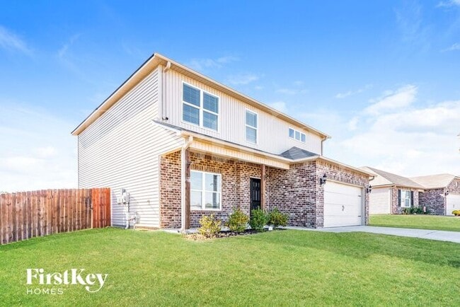 323 Clear Creek Ln in Calera, AL - Building Photo - Building Photo