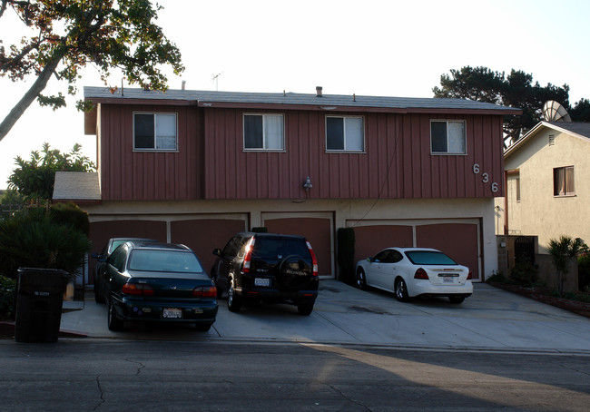 636 Hardin Dr in Inglewood, CA - Foto de edificio - Building Photo