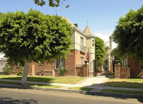 1306 N Alta Vista Blvd Apartments