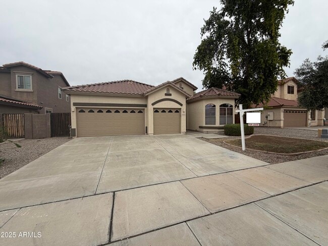 8774 W Lane Ave in Glendale, AZ - Building Photo - Building Photo