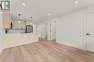 1287 Aubin Rd in Windsor, ON - Building Photo - Building Photo