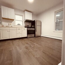 21 Page St-Unit -1 in New Bedford, MA - Building Photo - Building Photo