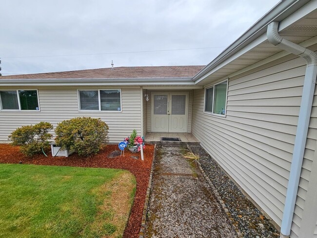 3642 Meadow Park Loop NE in Salem, OR - Building Photo - Building Photo