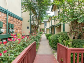 Cannon South in Austin, TX - Building Photo