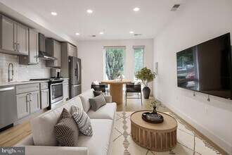 4339 Harrison St NW in Washington, DC - Building Photo - Building Photo