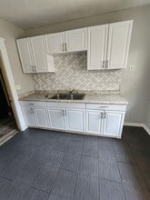 2569 Cheshire Rd in Shaker Heights, OH - Building Photo - Building Photo