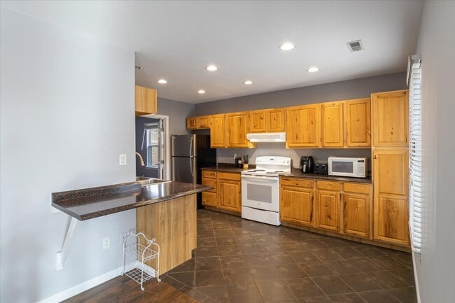 73 Truetken Point in Lake Ozark, MO - Building Photo - Building Photo