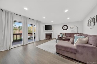 201 Tamarack Ln in Brewster, NY - Building Photo - Building Photo