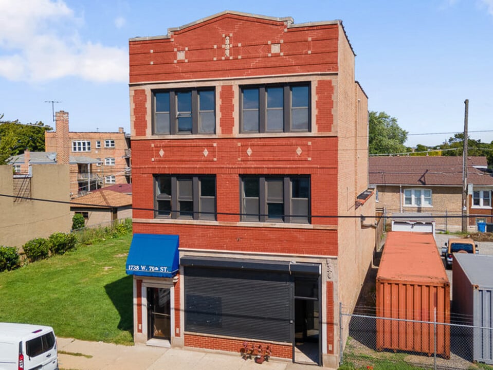 1738 W 79th St in Chicago, IL - Building Photo