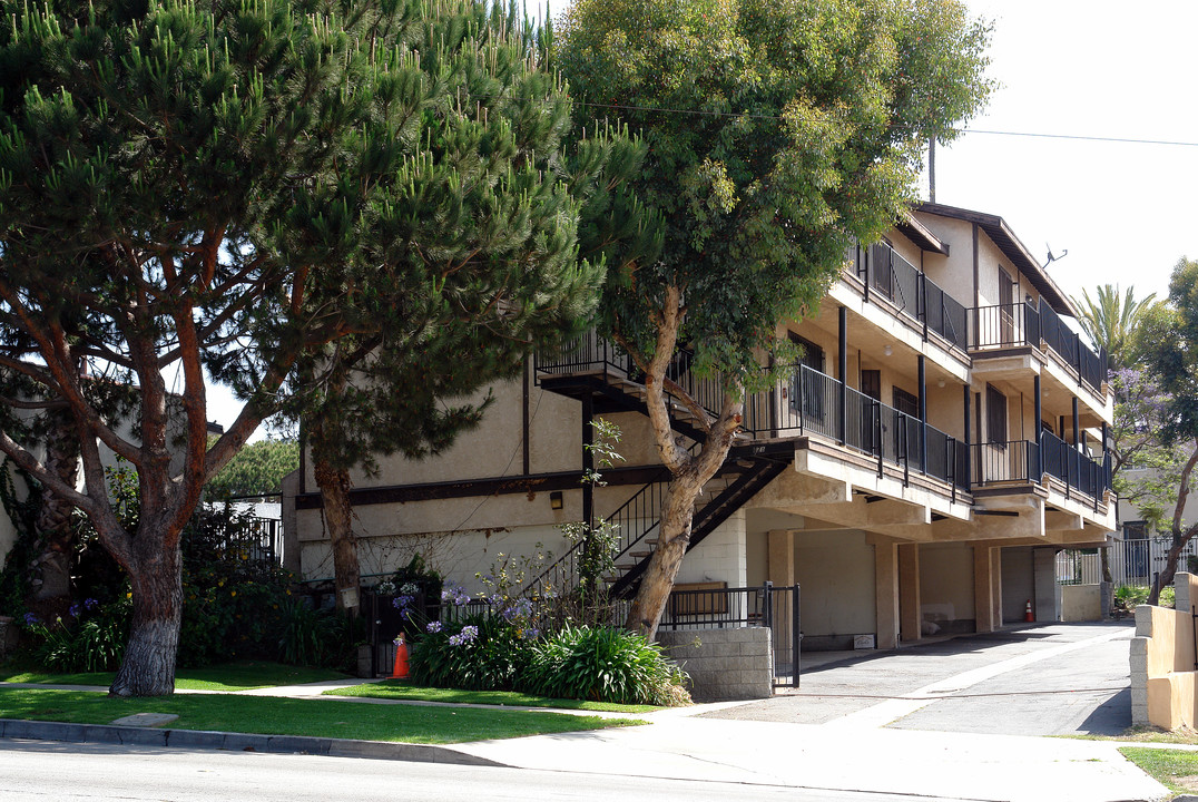 426 N Centinela Ave in Inglewood, CA - Building Photo