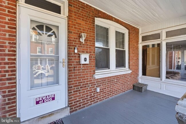 211 E Poplar St in Norristown, PA - Building Photo - Building Photo