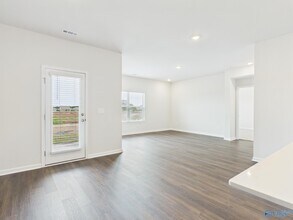121 Betty Williams Dr in Madison, AL - Building Photo - Building Photo