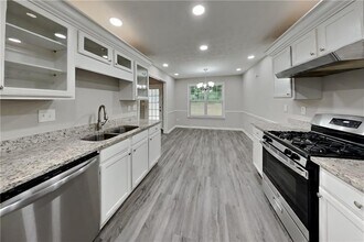 3370 Glen Summit Ln in Snellville, GA - Building Photo - Building Photo