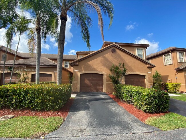 property at 1575 Veracruz Ln