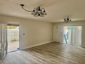 14346 SW 96th Ln in Miami, FL - Building Photo - Building Photo