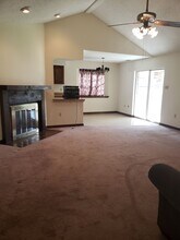 121 Brentwood Dr in Belle Chasse, LA - Building Photo - Building Photo