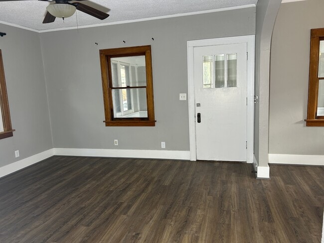 1203 S West Ave in Sioux Falls, SD - Building Photo - Building Photo