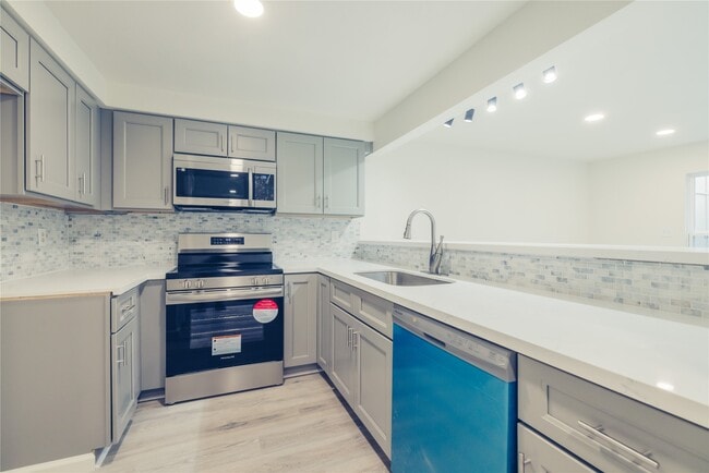 12553 Wellington Park Dr