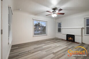 4926 Del Monte Ave in San Diego, CA - Building Photo