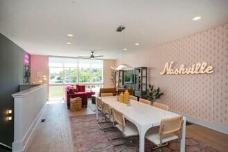 400 33rd Ave N in Nashville, TN - Building Photo - Building Photo