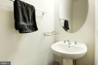 23540 Belvoir Woods Terrace in Ashburn, VA - Building Photo - Building Photo