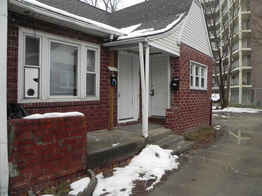 514 W Walnut St in Independence, MO - Building Photo