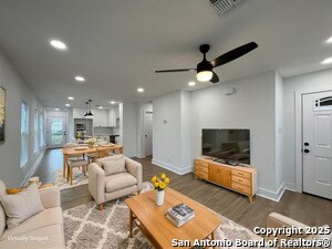 2239 Burnet St in San Antonio, TX - Building Photo - Building Photo