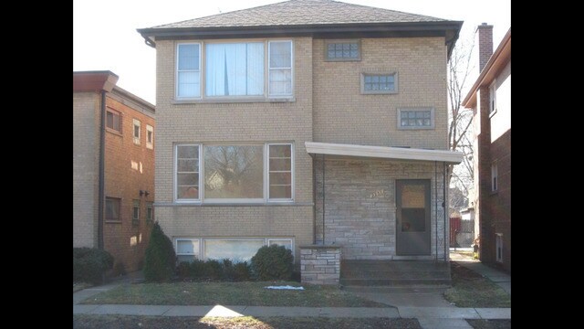 2251 119th St, Unit 2nd floor