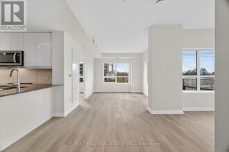 3260 Sheppard Ave E in Toronto, ON - Building Photo - Building Photo