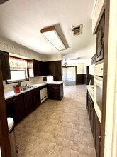 710 Hutchings St in Goldthwaite, TX - Building Photo - Building Photo