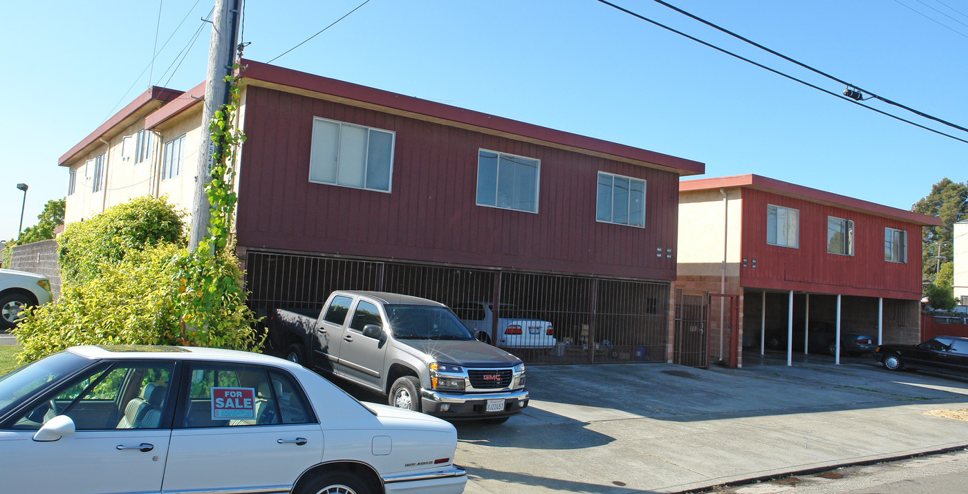 6026 El Dorado St in El Cerrito, CA - Building Photo