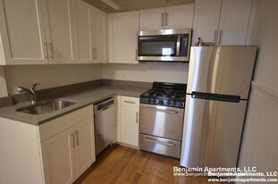 1308 Commonwealth Ave, Unit A in Boston, MA - Building Photo
