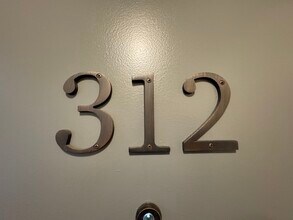 5333 Russell Ave in Los Angeles, CA - Building Photo - Building Photo