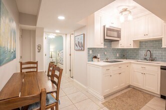 314 Fort Fisher Blvd N in Kure Beach, NC - Building Photo - Building Photo