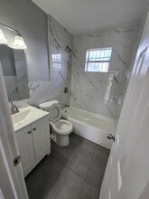 1015 SW 8th St in Homestead, FL - Building Photo - Building Photo