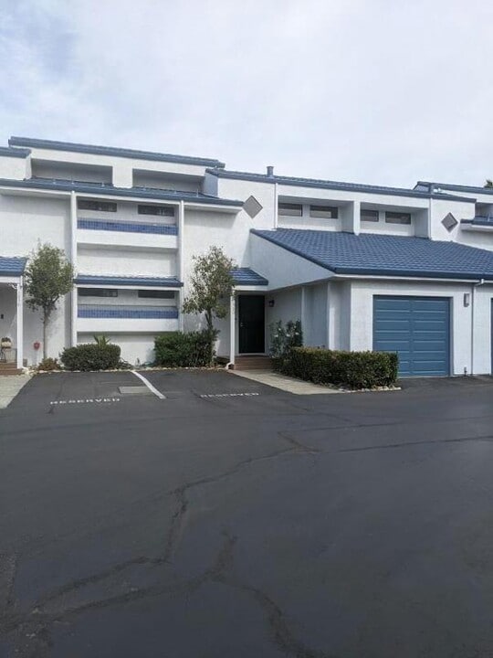1530 Trawler St in Discovery Bay, CA - Building Photo