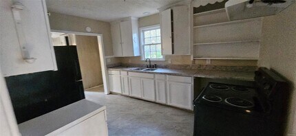 3774 Maclamar Rd in Montgomery, AL - Foto de edificio - Building Photo