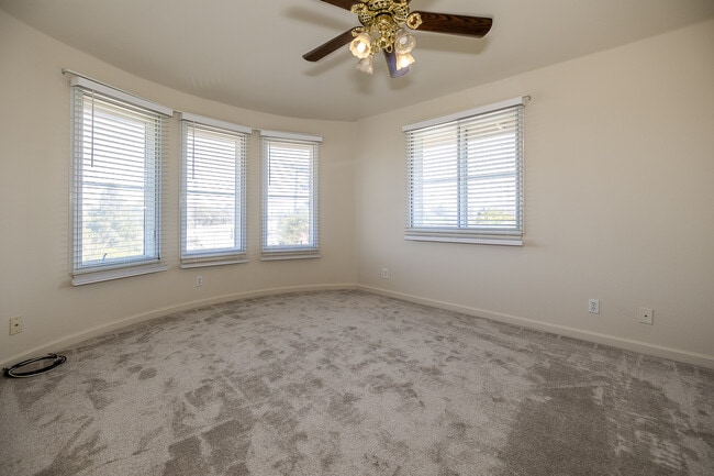 7335 Rainbow Dr in Cupertino, CA - Building Photo - Building Photo