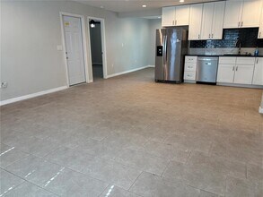 8363 Jennifer Ln in Seminole, FL - Building Photo - Building Photo